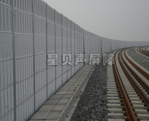 铁路声屏障